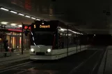 Erfurt tram line 5 with low-floor articulated tram 624 at Hauptfriedhof (2008)