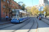 Munich tram line 18 with low-floor articulated tram 2136 at Westendstr. (2007)