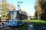 Munich tram line 27 with low-floor articulated tram 2139 at Schwanseestraße (2007)