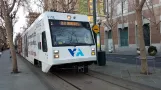 San Jose Green Line with low-floor articulated tram 919 near San Antonio (2021)