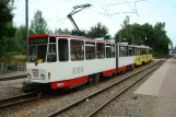 Zwickau tram line 4 with articulated tram 929 at Klinikum (2008)