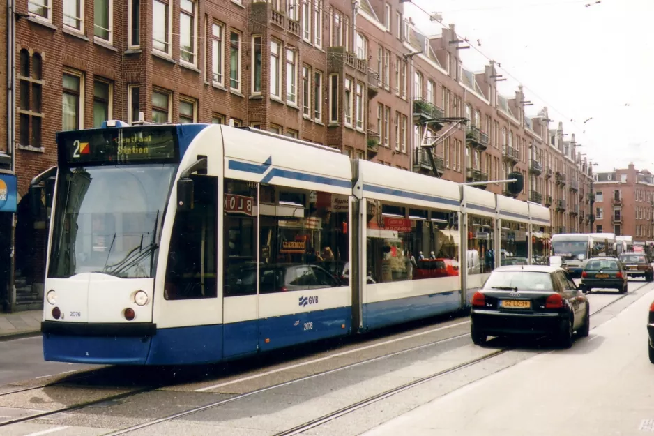 Amsterdam tram line 2 with low-floor articulated tram 2076 near Amstelveenseweg (2007)