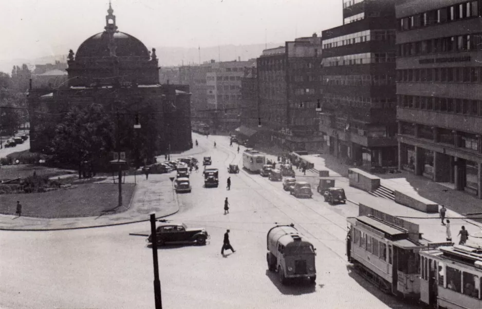 Archive photo: Oslo on Stortingsgata (1955)