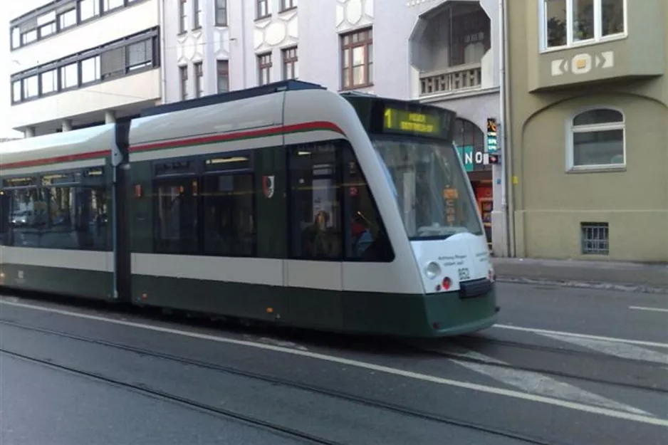 Augsburg tram line 1 with low-floor articulated tram 852, the back Königsplatz (2010)