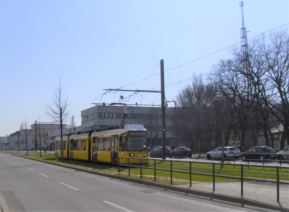 Berlin fast line M17 with low-floor articulated tram 1530 near Benno-König-Str. (2022)