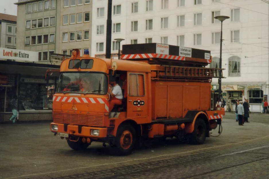 Bremen auto tower wagon Tw 4 by Hauptbahnhof (1989)