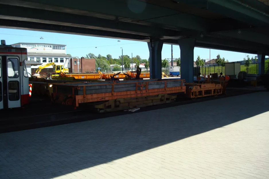 Bremen freight car L17 at BSAG - Zentrum (2011)