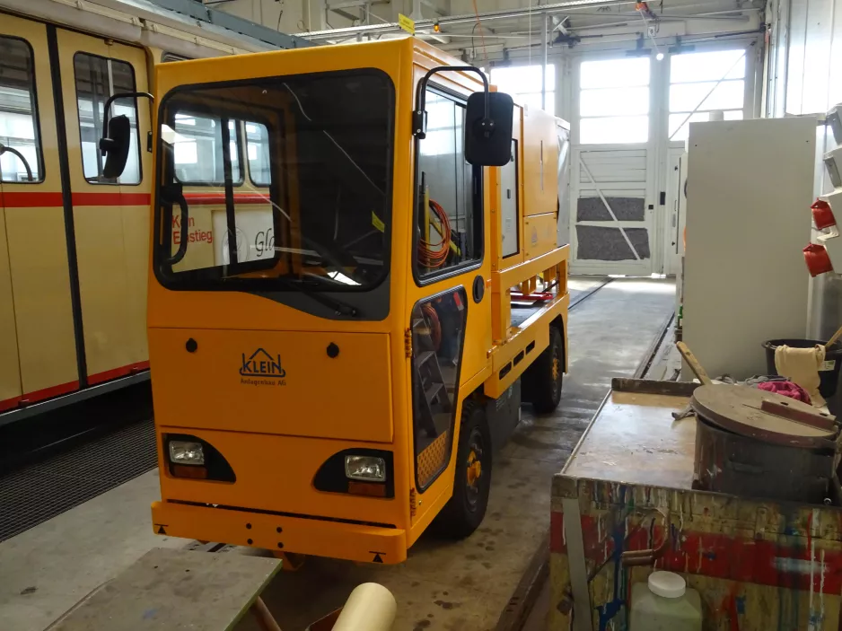 Bremen service vehicle Klein Anlagenbau AG Sandfloh inside Sebaldsbrück (2023)