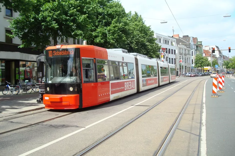 Bremen tram line 10 with low-floor articulated tram 3020 at Lindenhofstr. (2013)