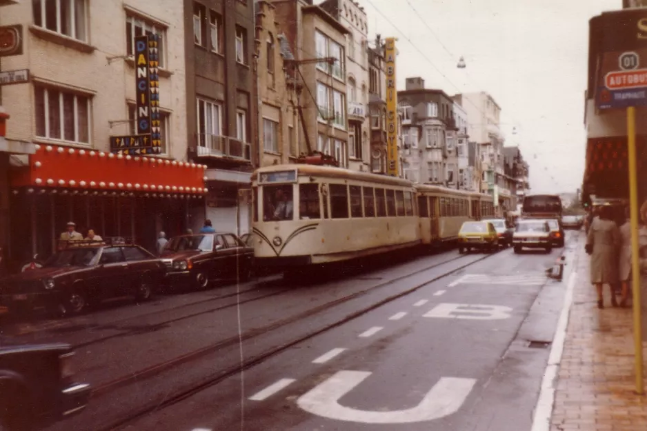 Brussels De Kusttram  on Duinkerkelaan (1981)