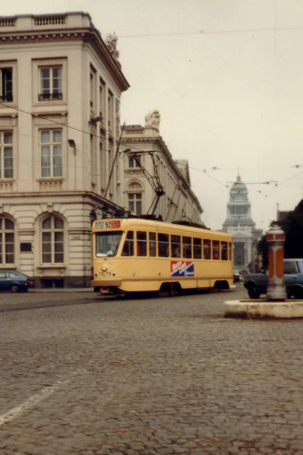 Brussels tram line 92 with railcar 7079 on Koningsplein / Place Royale (1981)