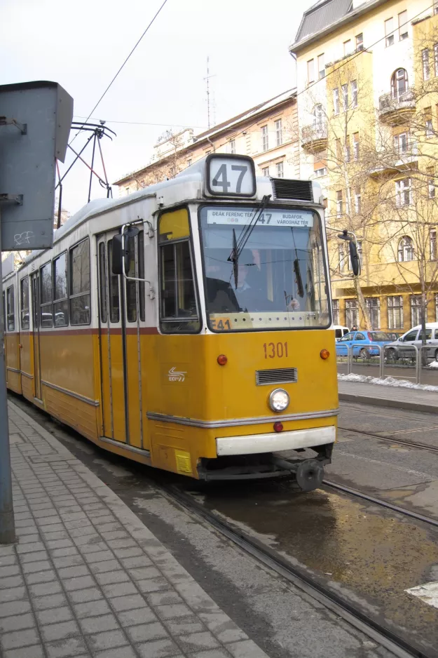 Budapest tram line 47 with articulated tram 1301 near Gárdonyi tér (2013)