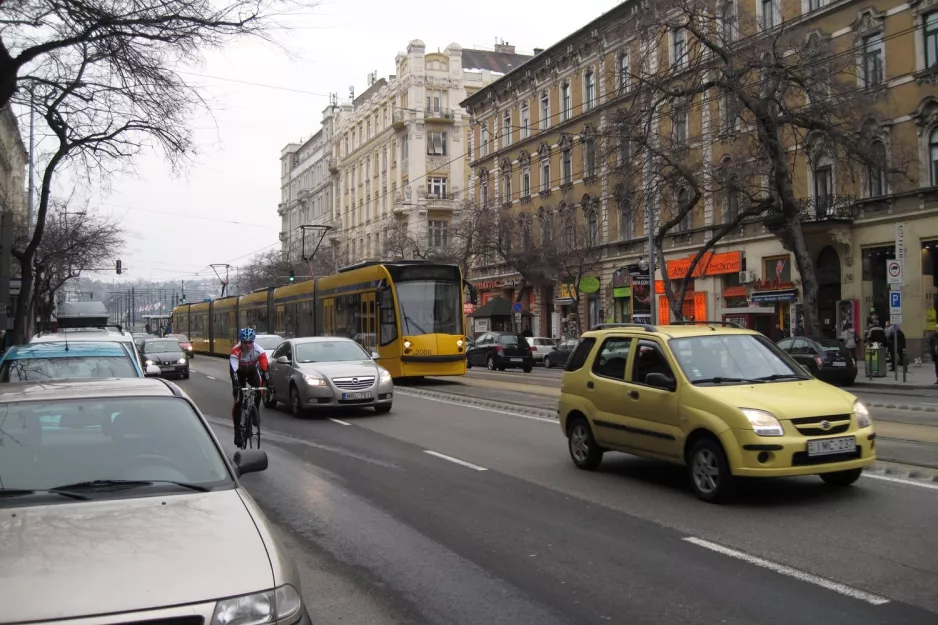 Budapest tram line 6 with low-floor articulated tram 2008 on Szent István körút (2013)