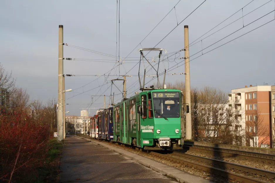 Erfurt tram line 3 with articulated tram 518 near Drosselberg (2008)