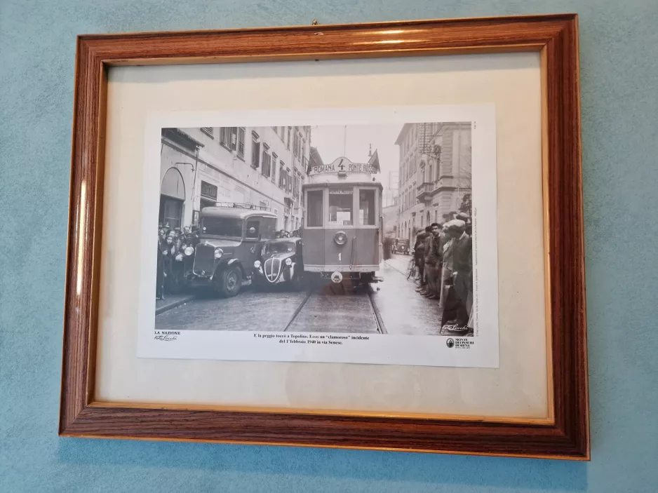 Florence tram line 4 with railcar 1 in Hotel Martelli (2023)