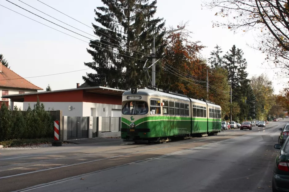 Graz tram line 7 with articulated tram 584 near Handelstraße (2008)