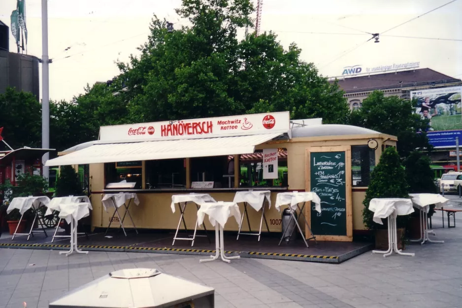 Hannover sidecar 1007 at Hauptbahnhof (2003)