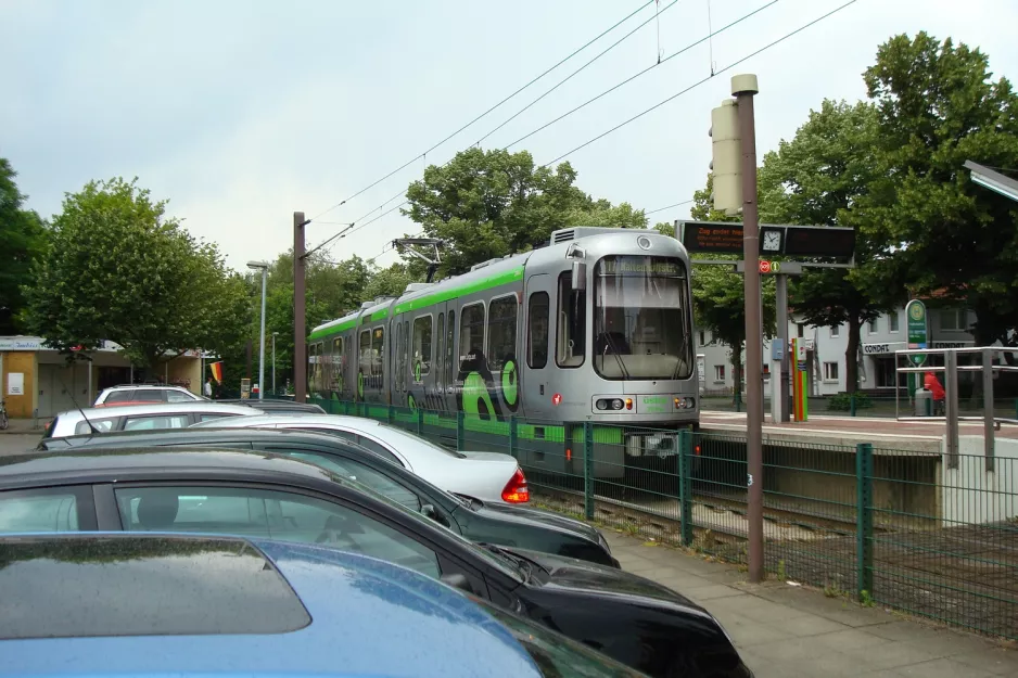 Hannover tram line 11 with articulated tram 2046 at Haltenhoffstr. (2008)