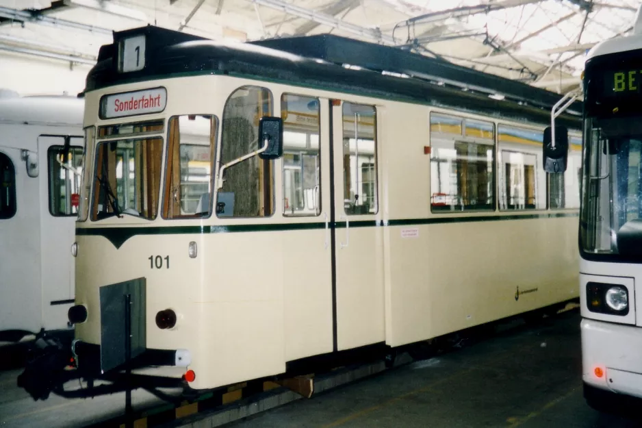 Jena museum tram 101 inside Dornburger Str. (2003)