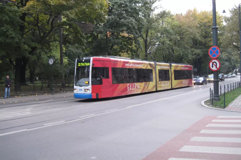 Kraków tram line 20 with low-floor articulated tram 2016 on Basztowa (2011)