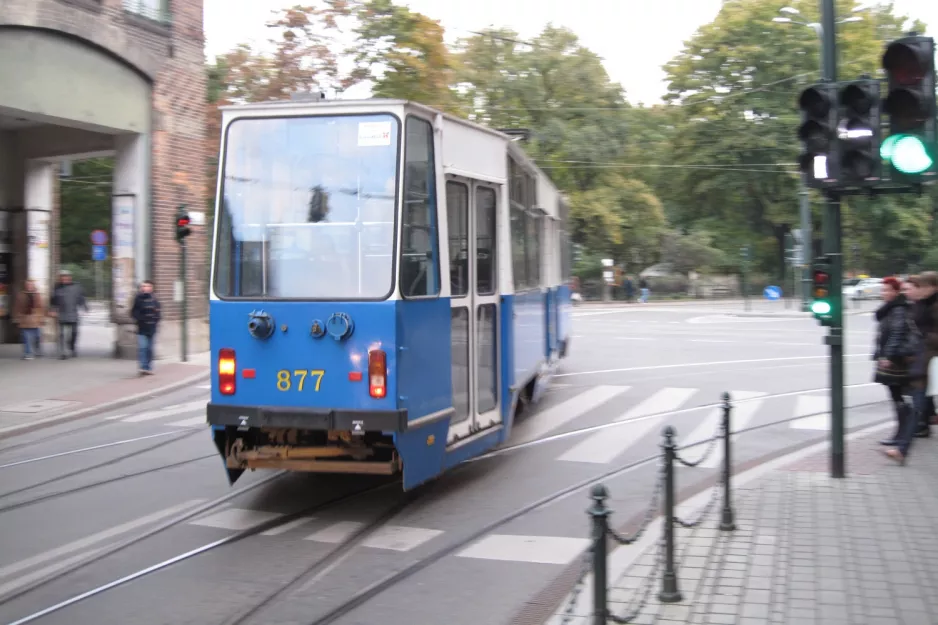 Kraków tram line 24 with railcar 877 in the intersection Długa/Basztowa (2011)