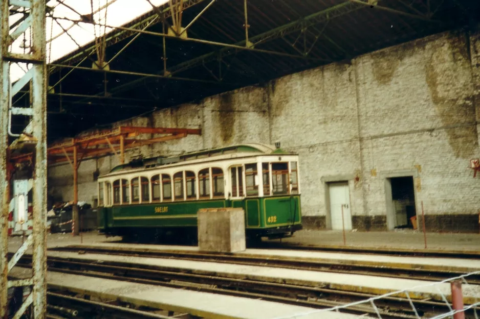 Lille museum tram 432 inside Saint Maur (2002)