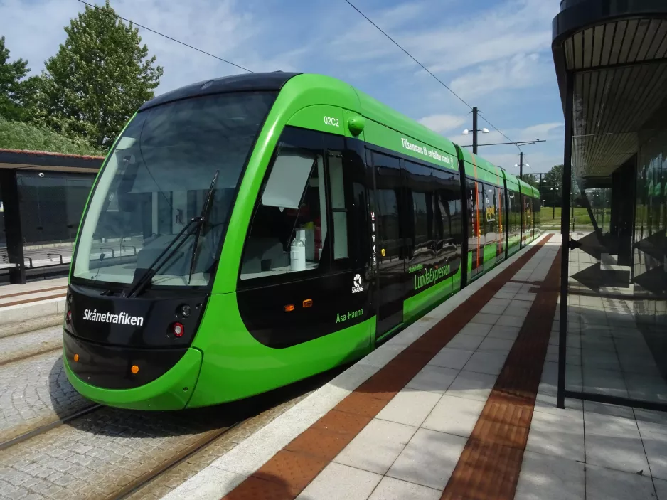 Lund tram line 1 with low-floor articulated tram 02 (Åsa-Hanna) on MAX IV (2022)