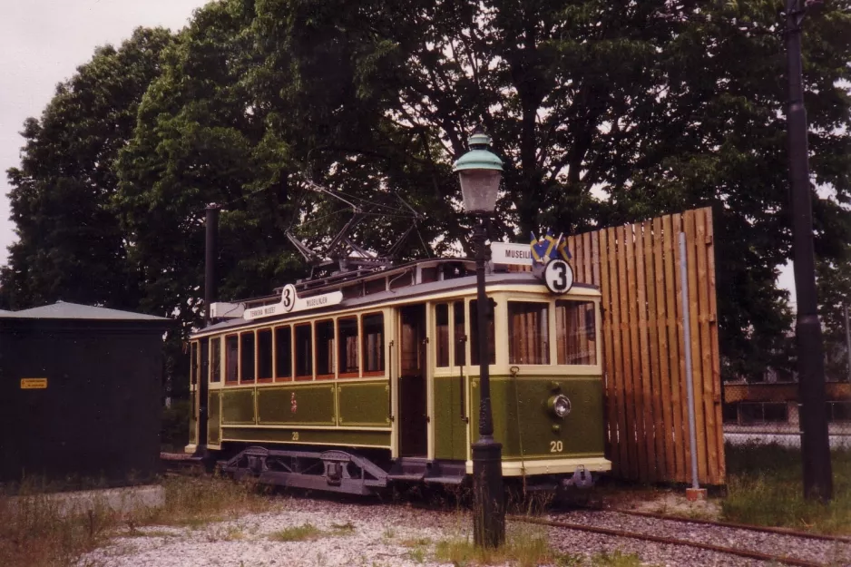 Malmö museum tram 20 at Teknikens och Sjöfartens Hus (1990)