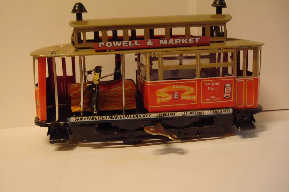 Model tram: San Francisco cable car 8The key side (2013)