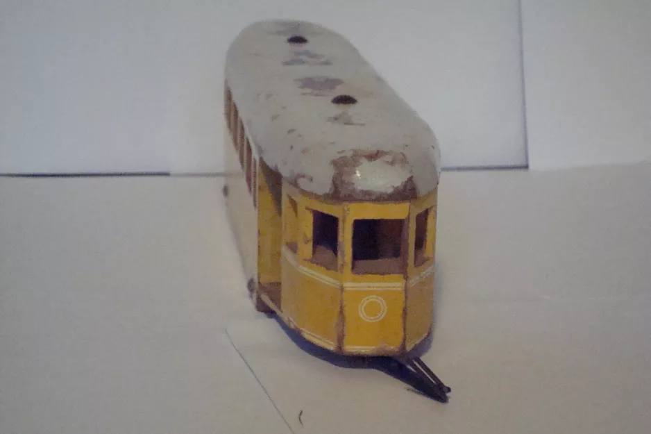 Model tram: The front of one Lundings bogiebivogn (1943)