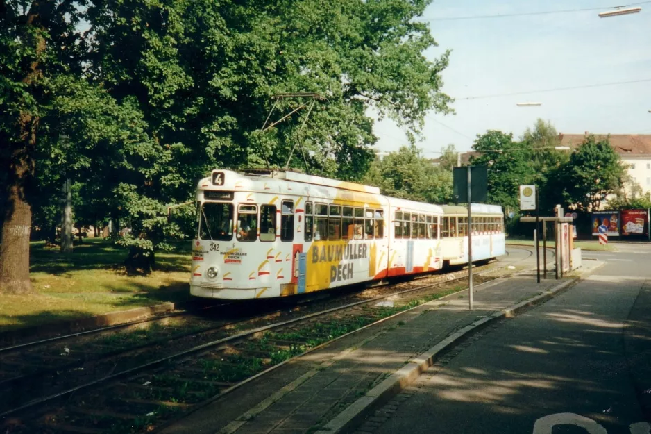 Nuremberg tram line 4 with articulated tram 342 at Fliegerstr. (1998)