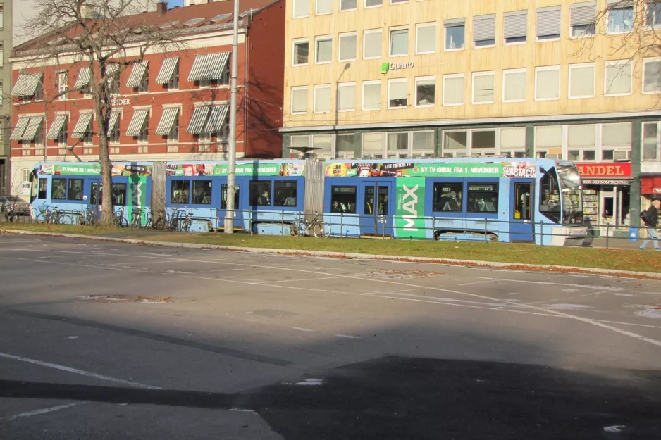 Oslo tram line 17 with low-floor articulated tram 145 on Rådhusgate (2010)