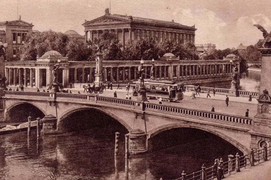 Postcard: Berlin Friedrichsbrücke und Nationalgalerie (1900)