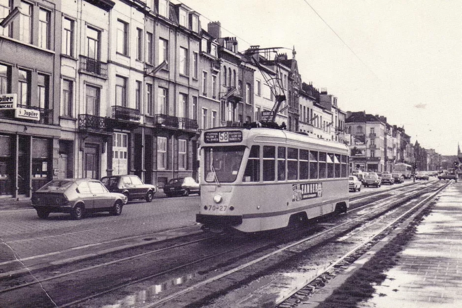 Postcard: Brussels tram line 58 with railcar 7027 near Gade du Midi / Zuidstation (1981)