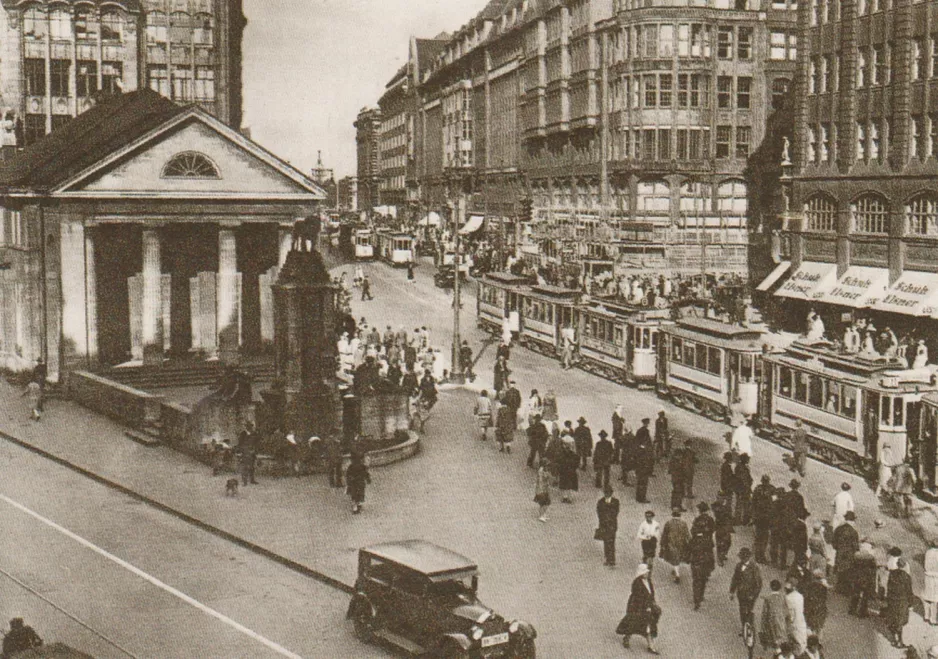 Postcard: Hamburg on Mönckebergstraße (1923)