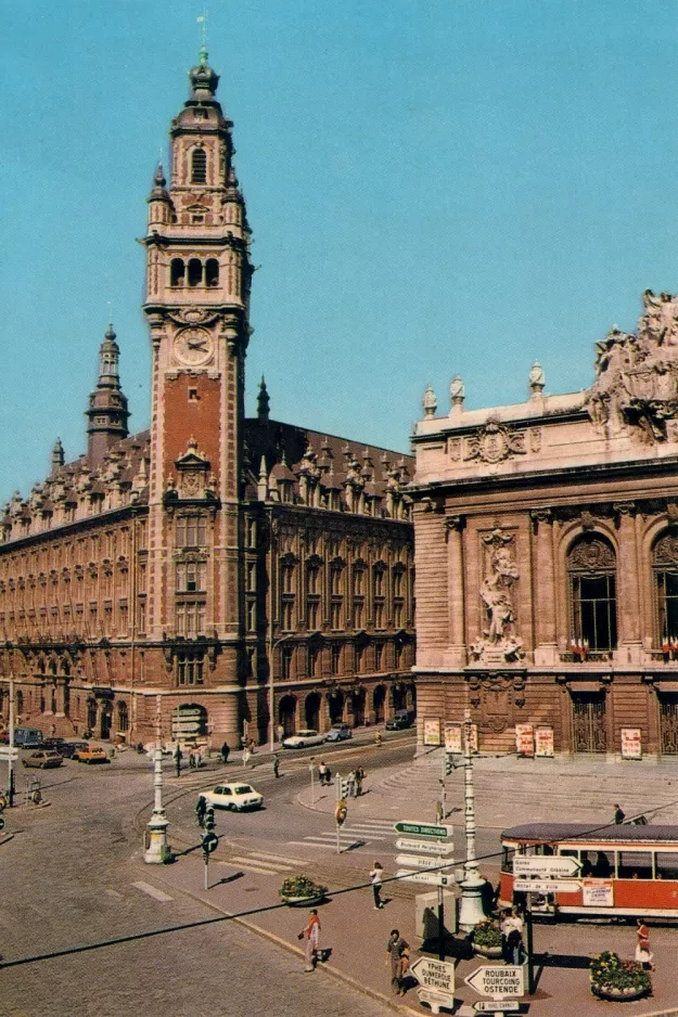 Postcard: Lille tram line R  near Lille Terminus du Théatre (1970)