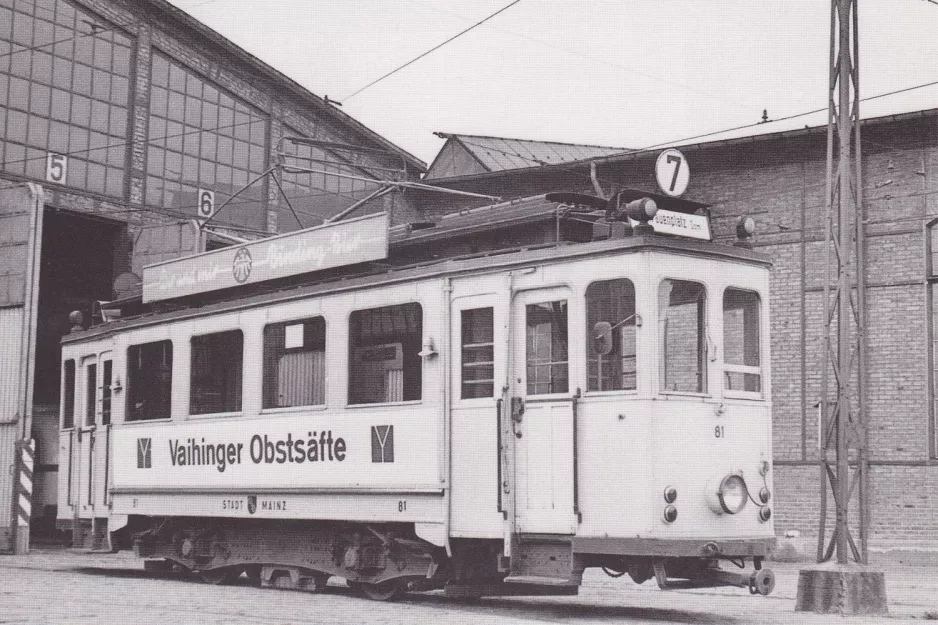 Postcard: Mainz railcar 81 at Kreyßigstraße (1964)