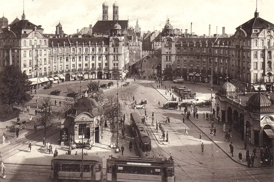 Postcard: Munich tram line 9 on Karlsplatz (1930)