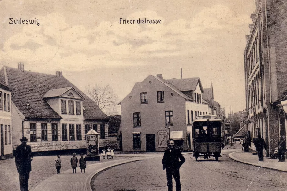 Postcard: Schleswig Friedrichstrasse. (1900)