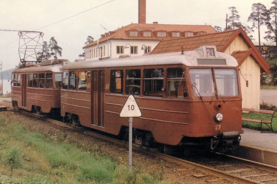 Postcard: Stockholm tram line 21 Lidingöbanan with sidecar 27 at Gåshaga (1967)