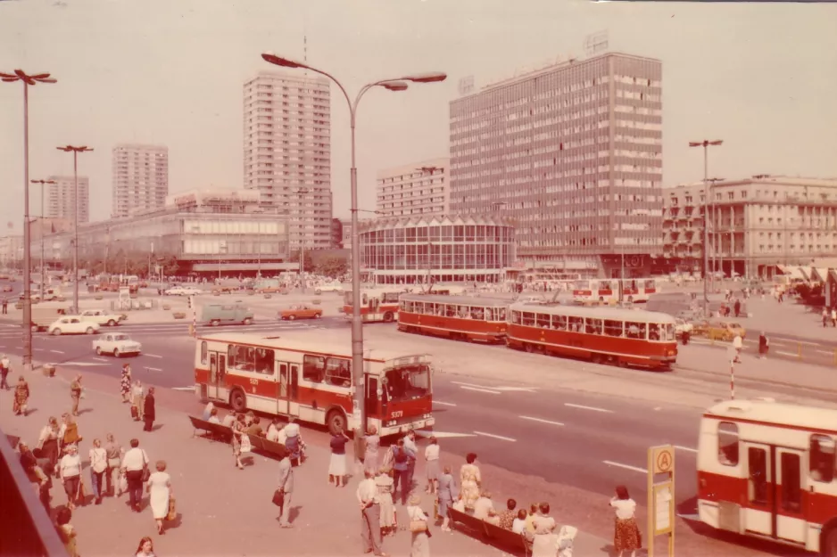 Postcard: Warsaw on Rondo Romana Dmowskiego (1983)