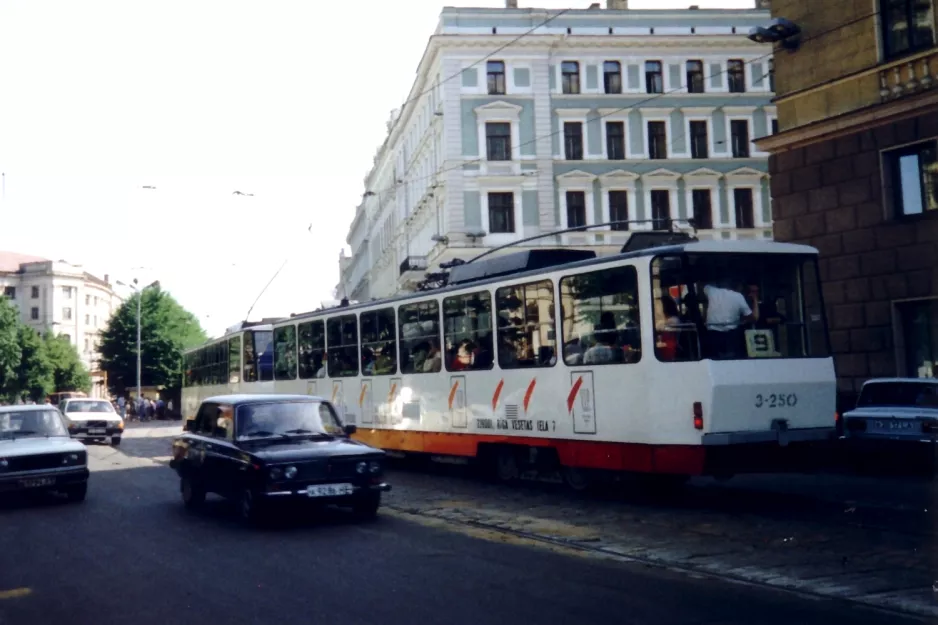 Riga extra line 9 with railcar 3-250 near Nacionālais teātris (1992)