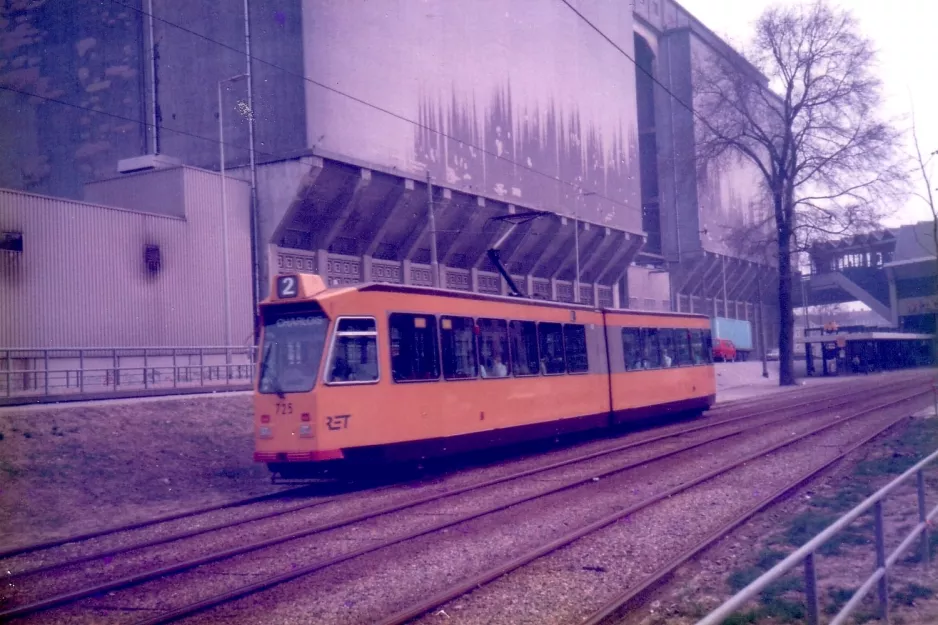 Rotterdam tram line 2 with articulated tram 725 near Maashaven (1987)