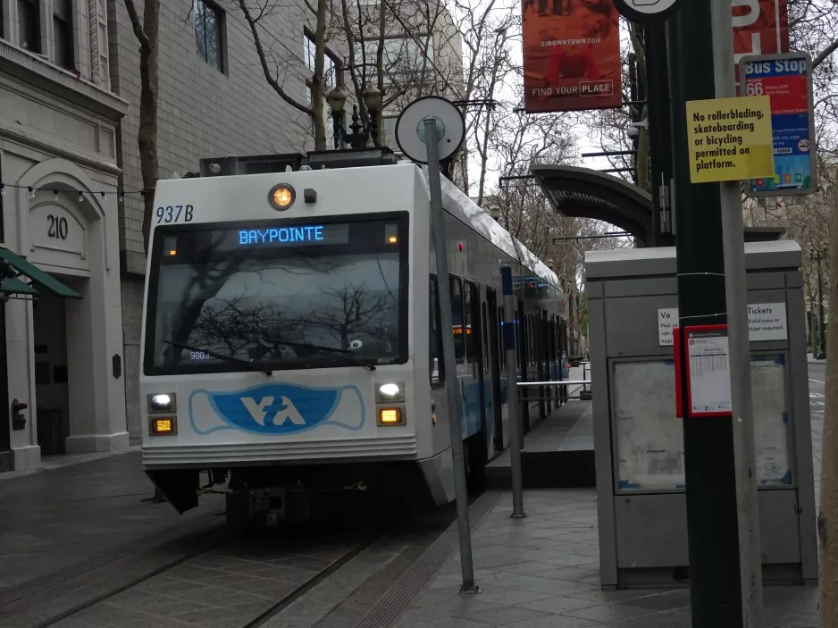 San Jose Blue Line with low-floor articulated tram 937 at San Antonio (2023)