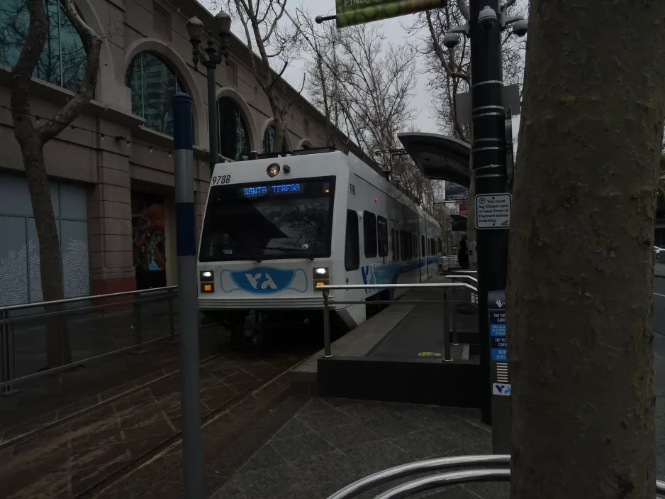 San Jose Blue Line with low-floor articulated tram 978 at San Antonio (2023)