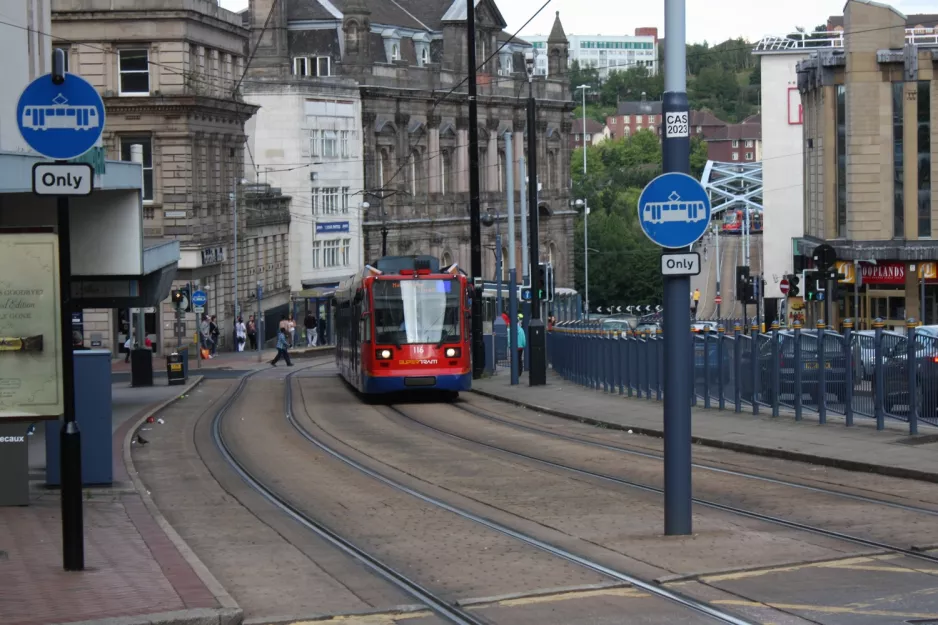 Sheffield Blue Route with low-floor articulated tram 116 on Commercial Road (2011)