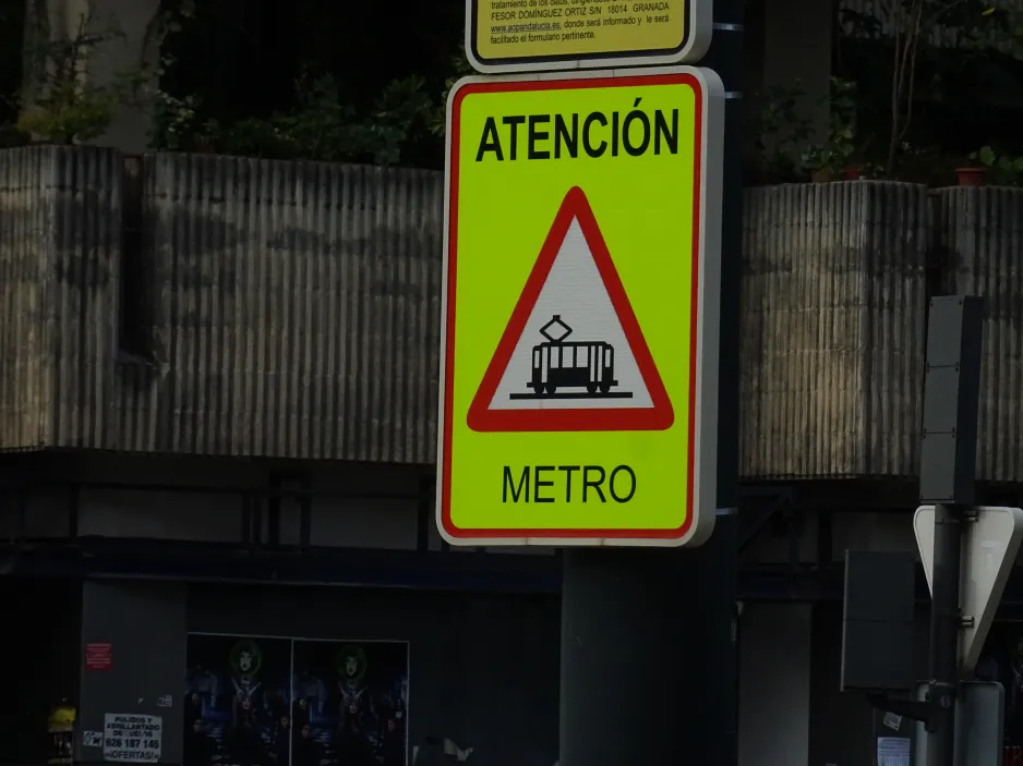 Sign: Atención Metro
 (2024)