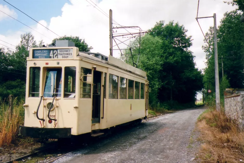 Thuin museum line with railcar 10308 at RAVeL ligne 109 / 2 (2007)