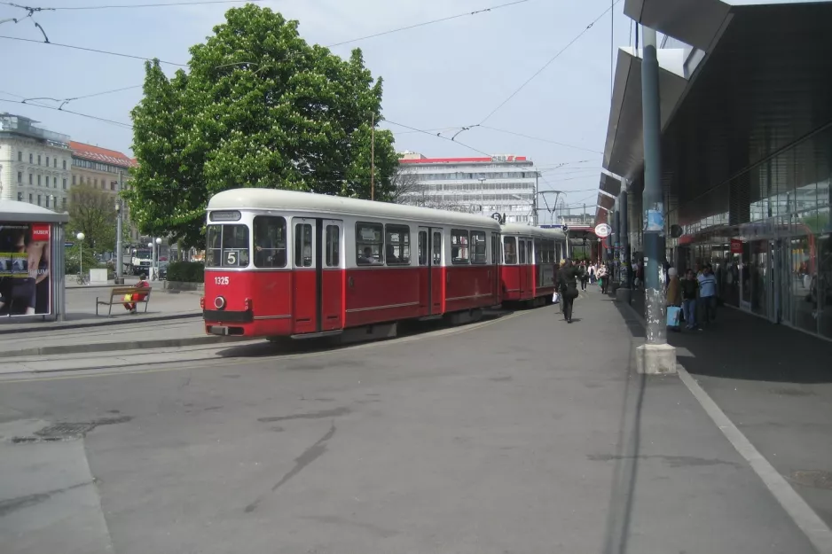 Vienna tram line 5 with sidecar 1325 at Praterstern (2008)