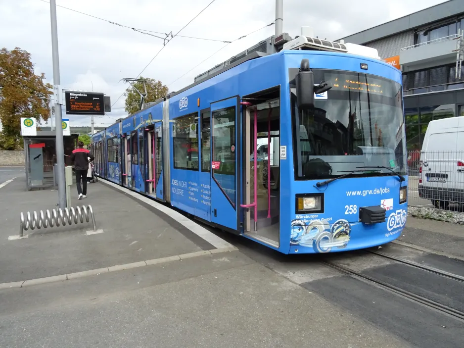 Würzburg tram line 4 with low-floor articulated tram 258 at Bürgerbräu, Zellerau (2024)